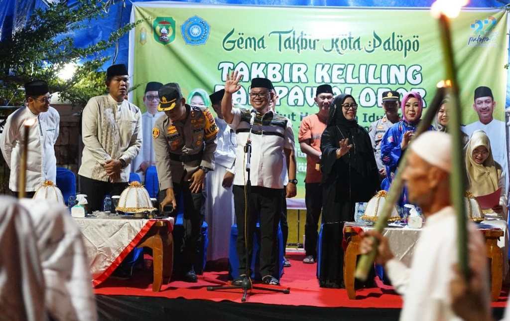 Pemkot Palopo Sambut Idul Fitri 1445 Dengan Pawai 1.000 Obor di Malam&nbsp;Takbiran