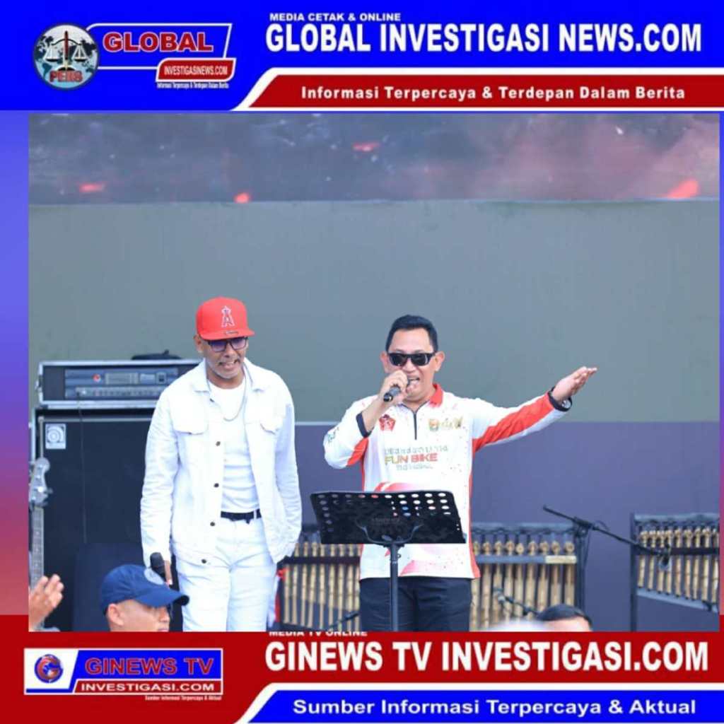 HUT ke-79 TNI, Panglima dan Kapolri Hibur Warga dengan Nyanyi&nbsp;Bareng